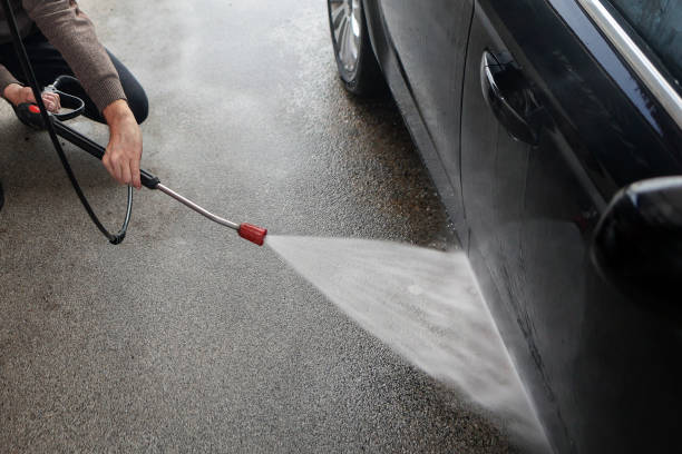 Why Choose Our Certified Pressure Washing Experts for Your Project Needs in Elida, OH?